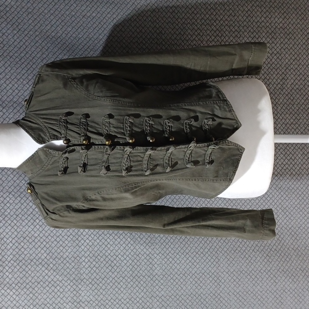 Pretty Good Khaki Army Green with Old Gold Buttons Closure Military Jack…
